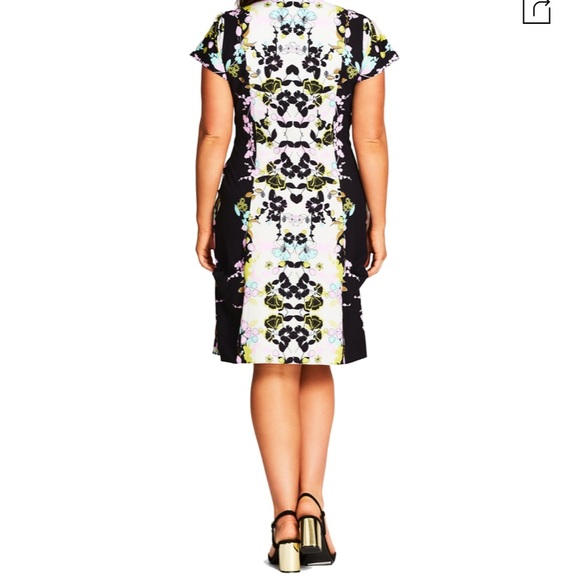 City Chic Floral Dress - Picture 2 of 9